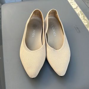 Vivaia Lightweight Pointed-Ballet Flats